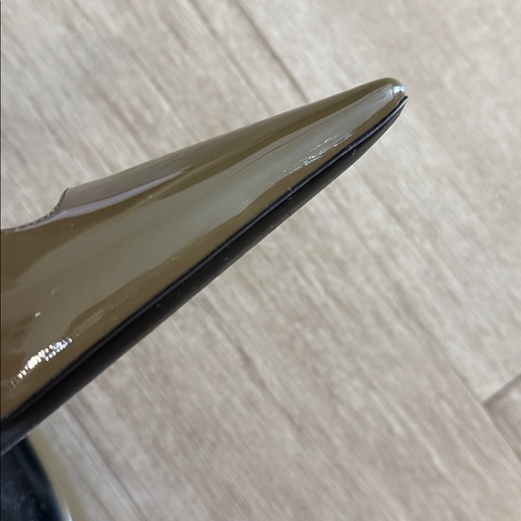 SAINT LAURENT BLAKE SLINGBACK PUMP IN AMBER GREEN - Picture 12 of 14